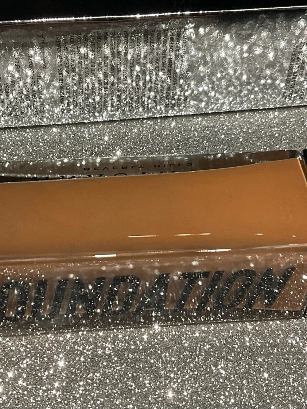 Anastasia Beverly Hills Luminous Foundation - 450C